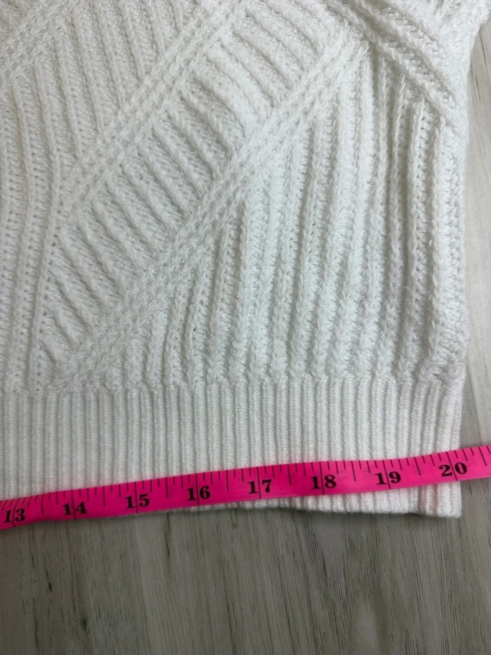 Express Classic White Textured Knit Sweater - Women's Crewneck size XS
